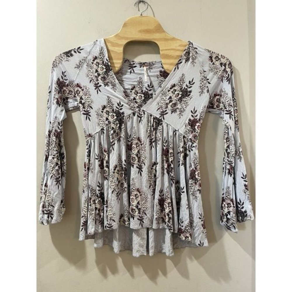 Free People Womens M Speak Easy Floral Long Bell Sleeve Blouse‎ V-Neck